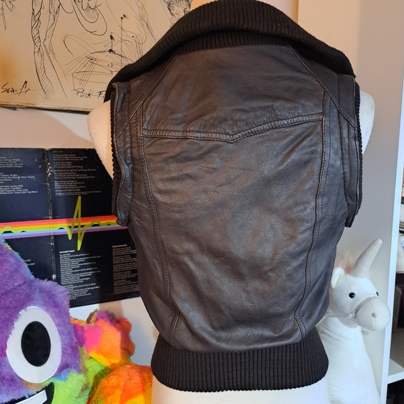 🌈MANGO LEATHER VEST SMALL - Picture 7 of 8